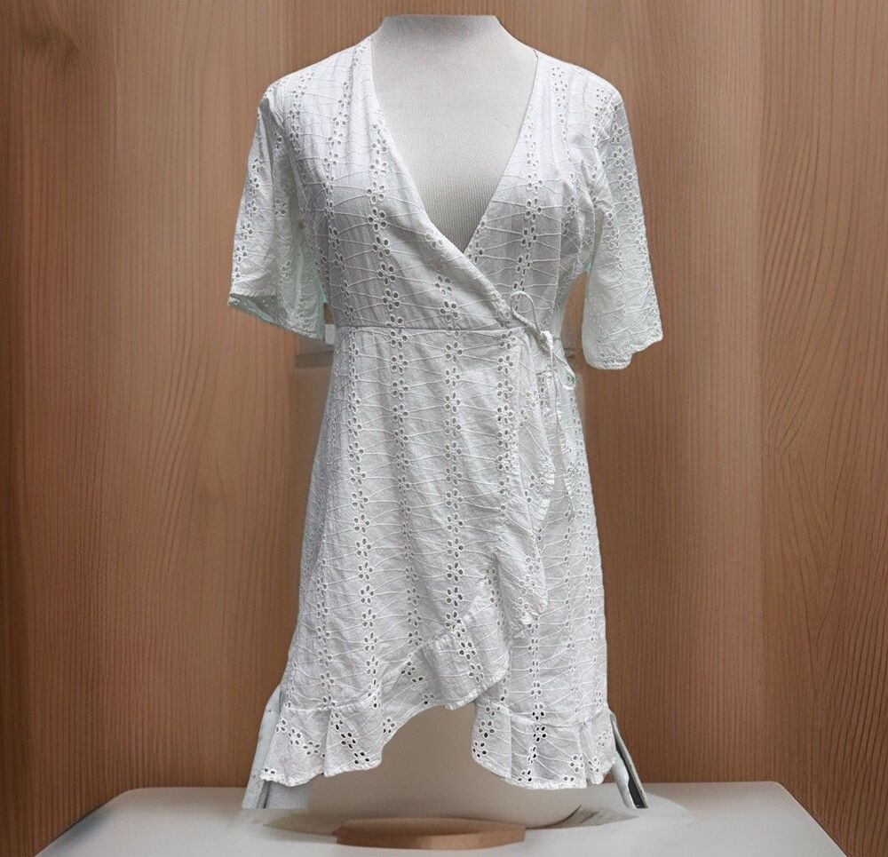 JAPNA Dress White Eyelet V Neck Ruffle Cut Out Woman’s Large Wrap Dress